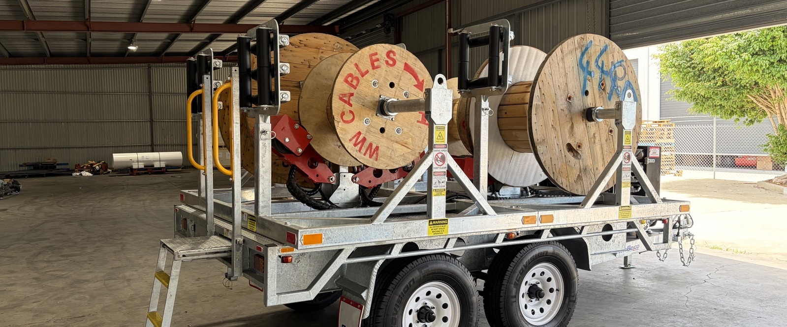 4 cable drum trailer