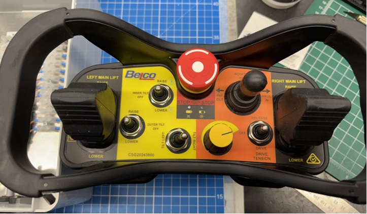 Cable Drum Handler remote control