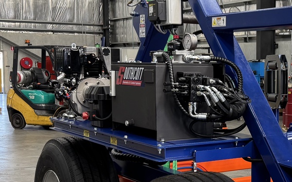 Engine on cable trailer